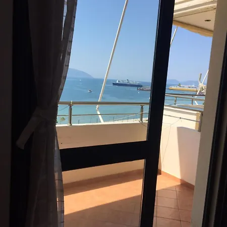Lungomare 2d شقة فلورا