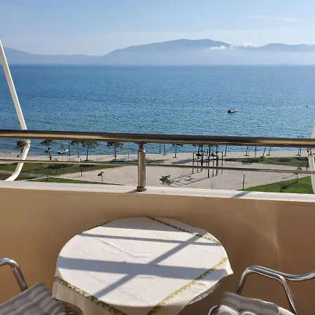 Lungomare 2d Apartment *